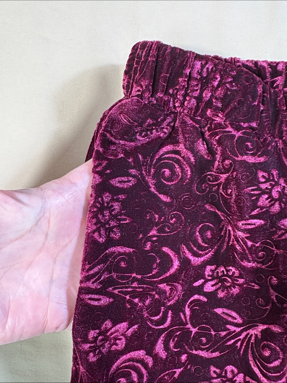 Marc New York Andrew Marc Burgundy Velvet Burnout Floral Wide Leg Pants XS NWT - Picture 5 of 11